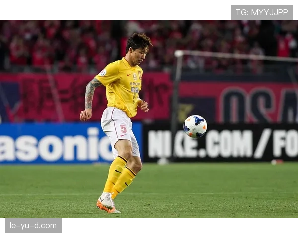 张琳芃强硬对抗展现后防核心价值，助力球队稳固防线取得关键胜利