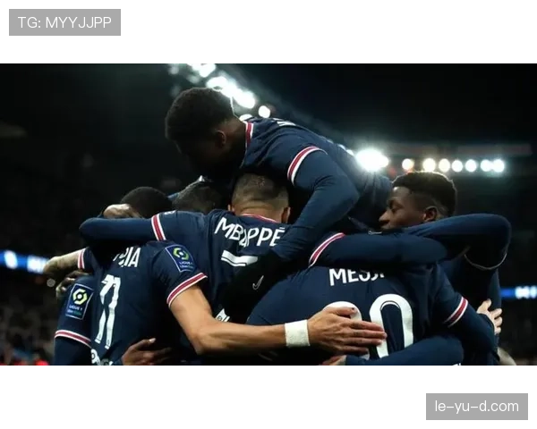 姆巴佩左路突破建功，巴黎圣日耳曼势头强劲前景可期